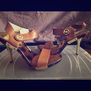 Michael Kors Gold heeled sandal